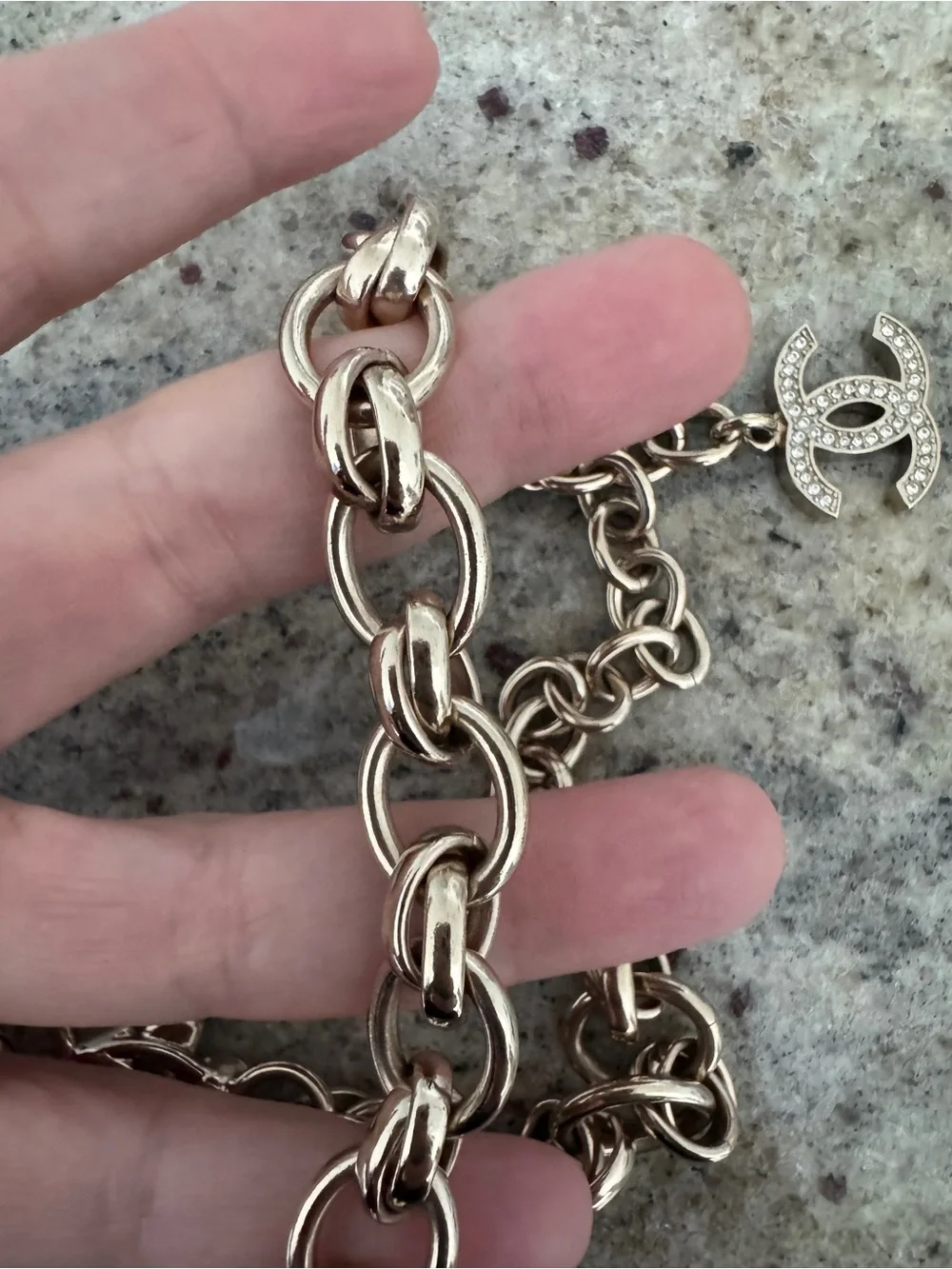 Chanel 19S Pearl Crystal CC Snowfall Chain Short Necklace Light Gold -rare find-